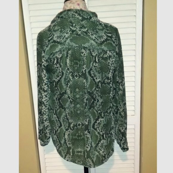 H&M Olive Green/Gray Patterned Blouse, Size 4, Pre-Owned - Picture 2 of 2